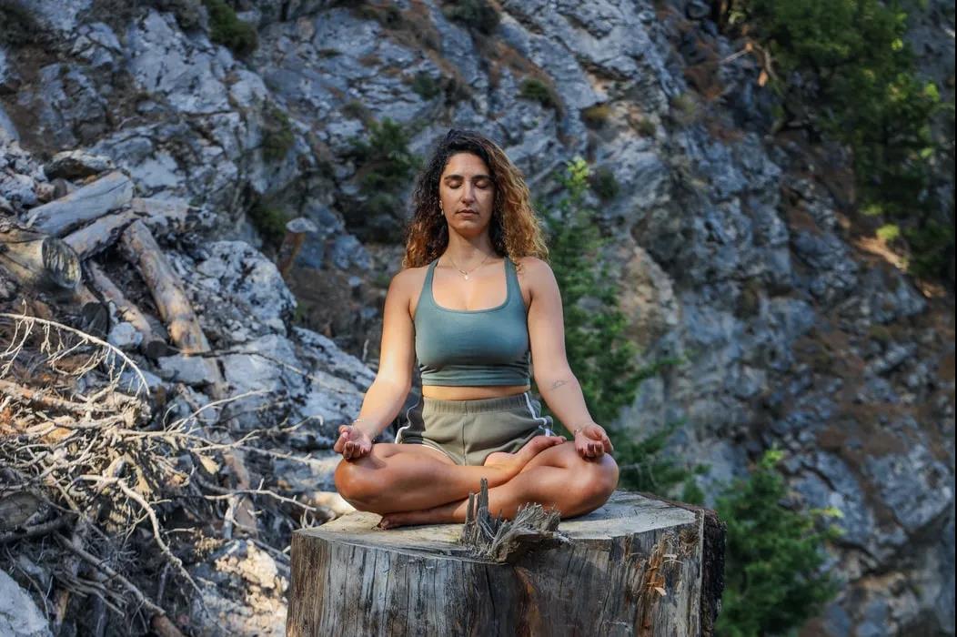 三个步骤告诉你，瑜伽的练习是如何逐步深入内在的